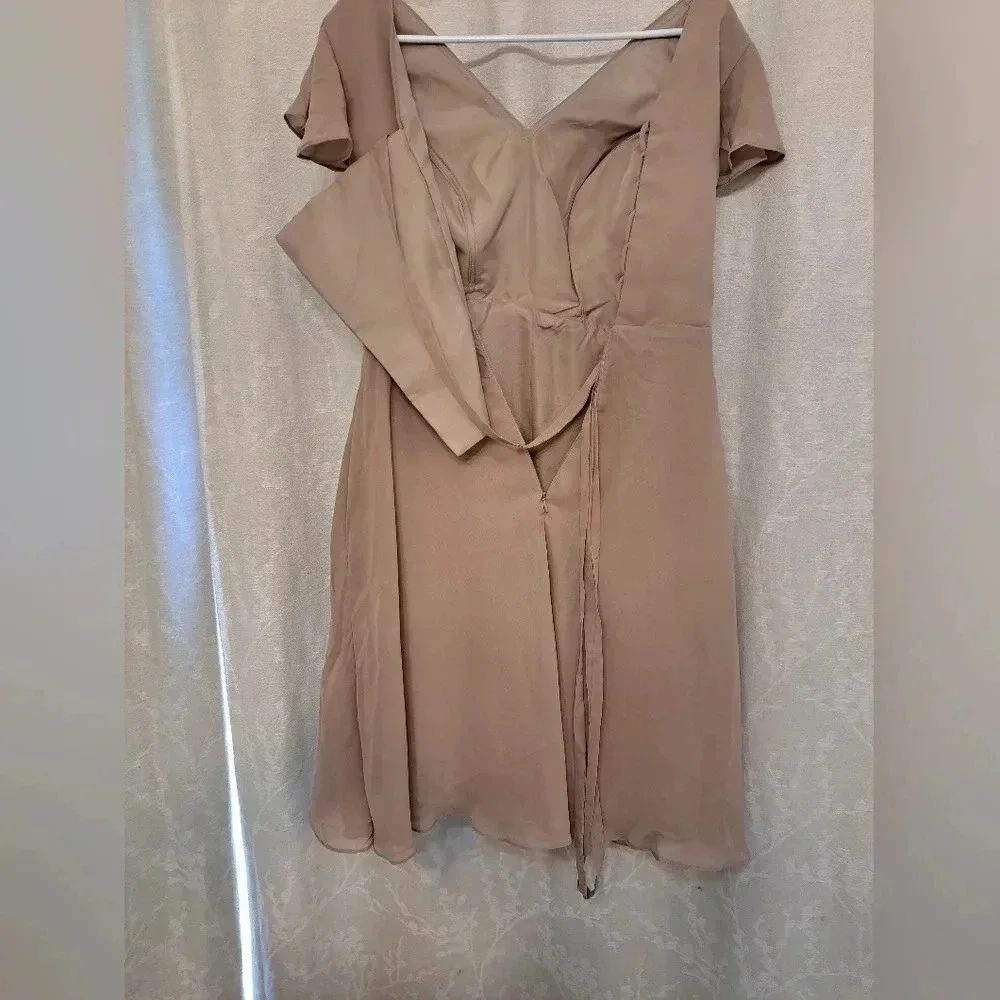 NWT  ruffle chiffon bridesmaid dress - Picture 5 of 8